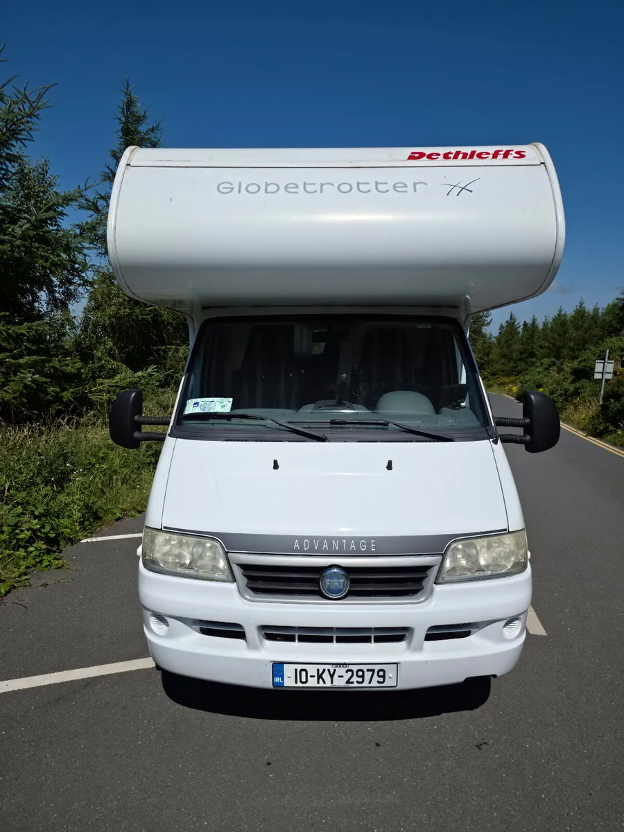2010 DETHLEFF GLOBETROTTER A6971 FIXED REAR BED - Image 3