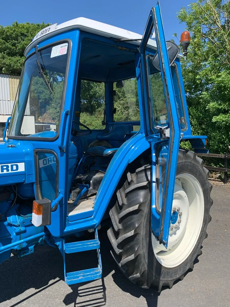 Ford 4600 tractor - Image 3