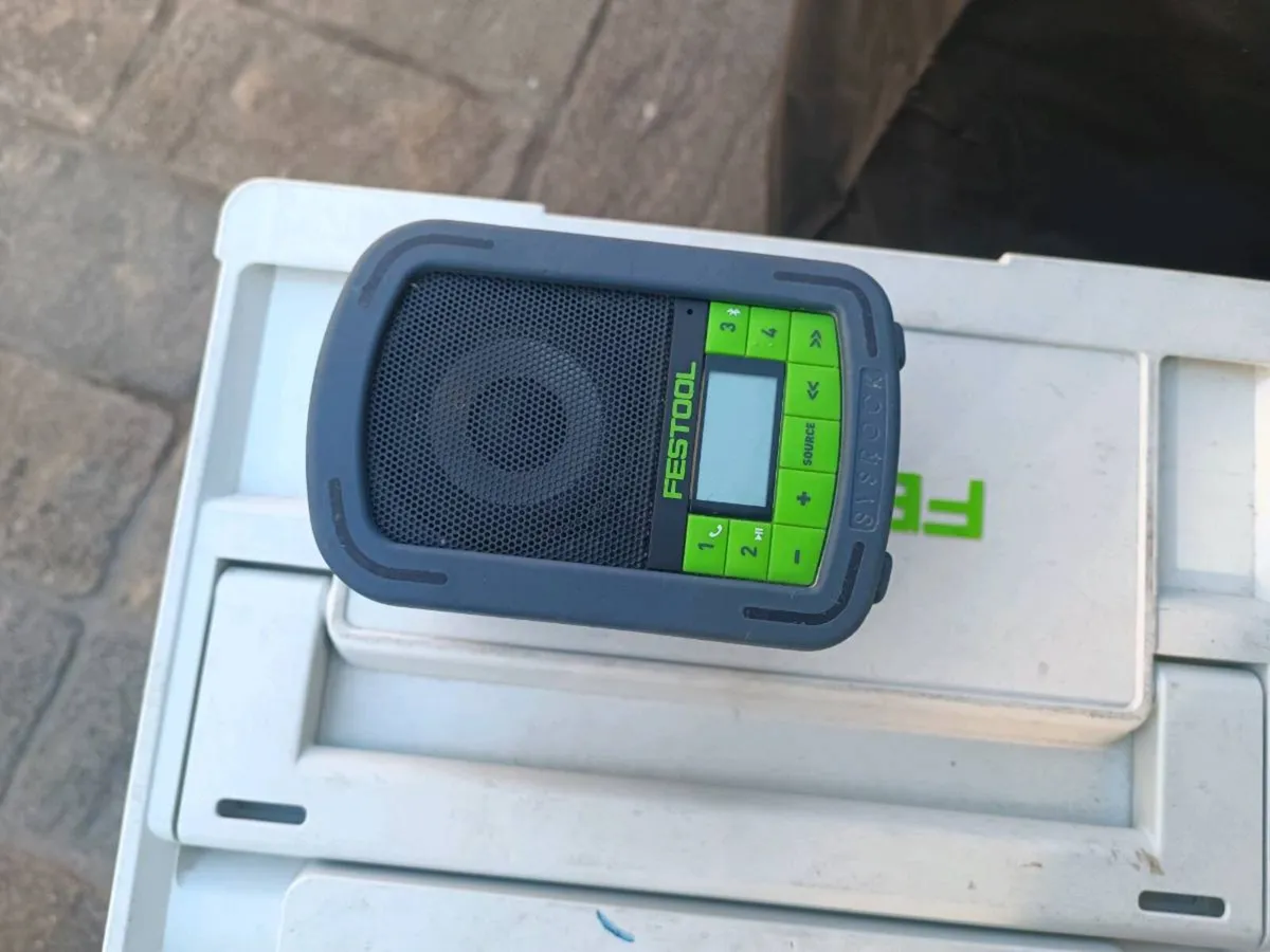 Festool sysrock radio.