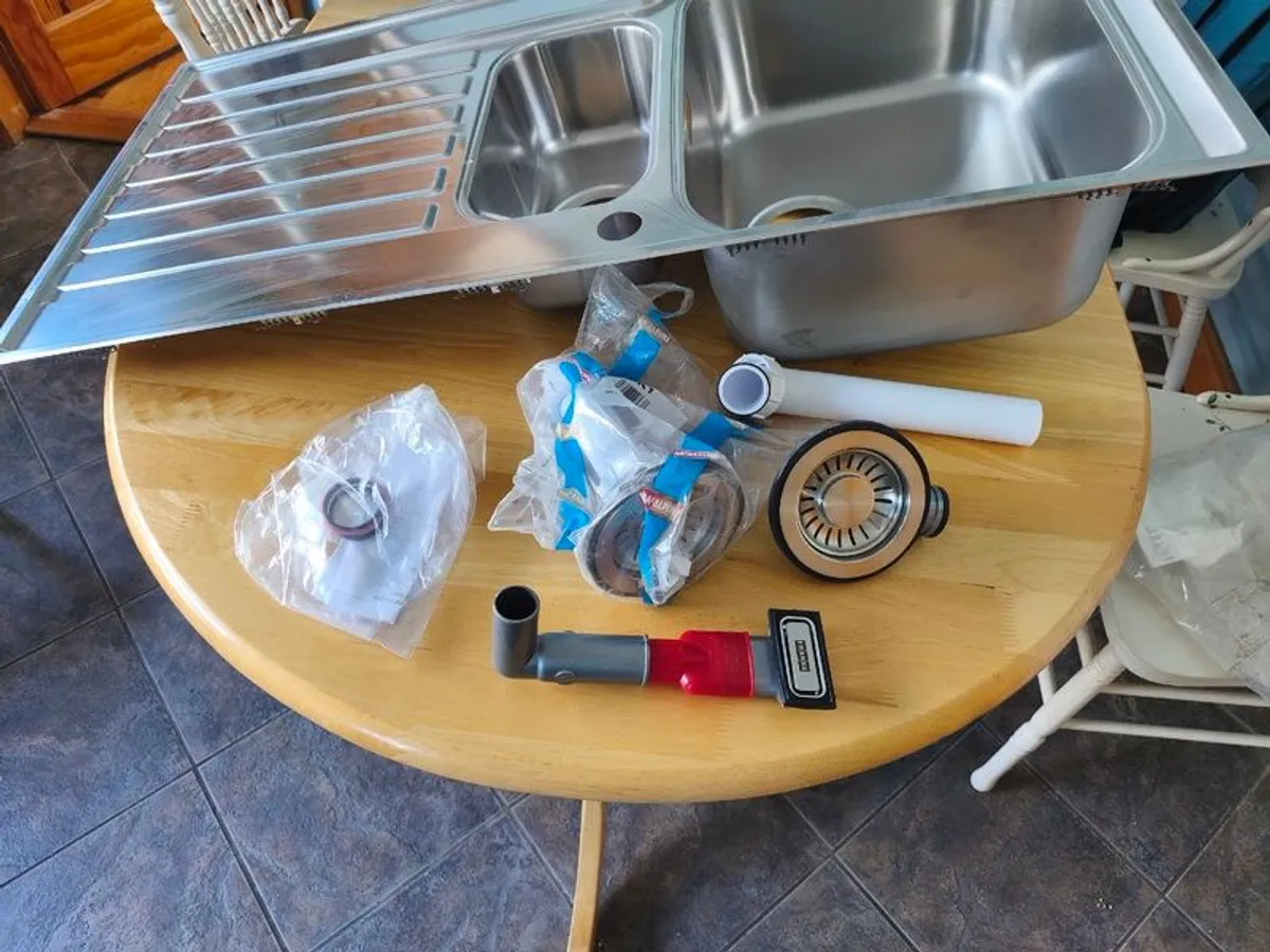 UNUSED Franke Ascona 1.5 Bowl Inset Sink with Fittings - Image 2