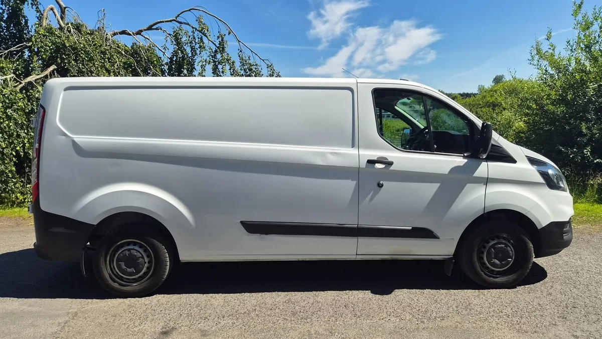 221 Ford Transit Custom Lwb No Vat - Image 4