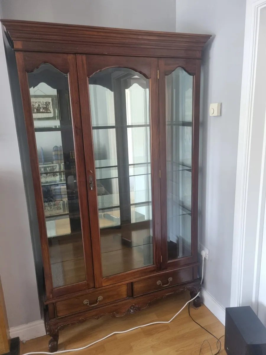 Display Cabinet - Image 2