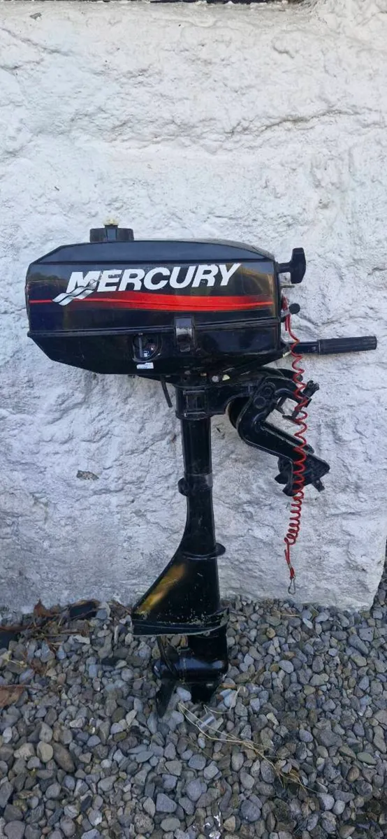 2.5 HP Outboard - Image 1