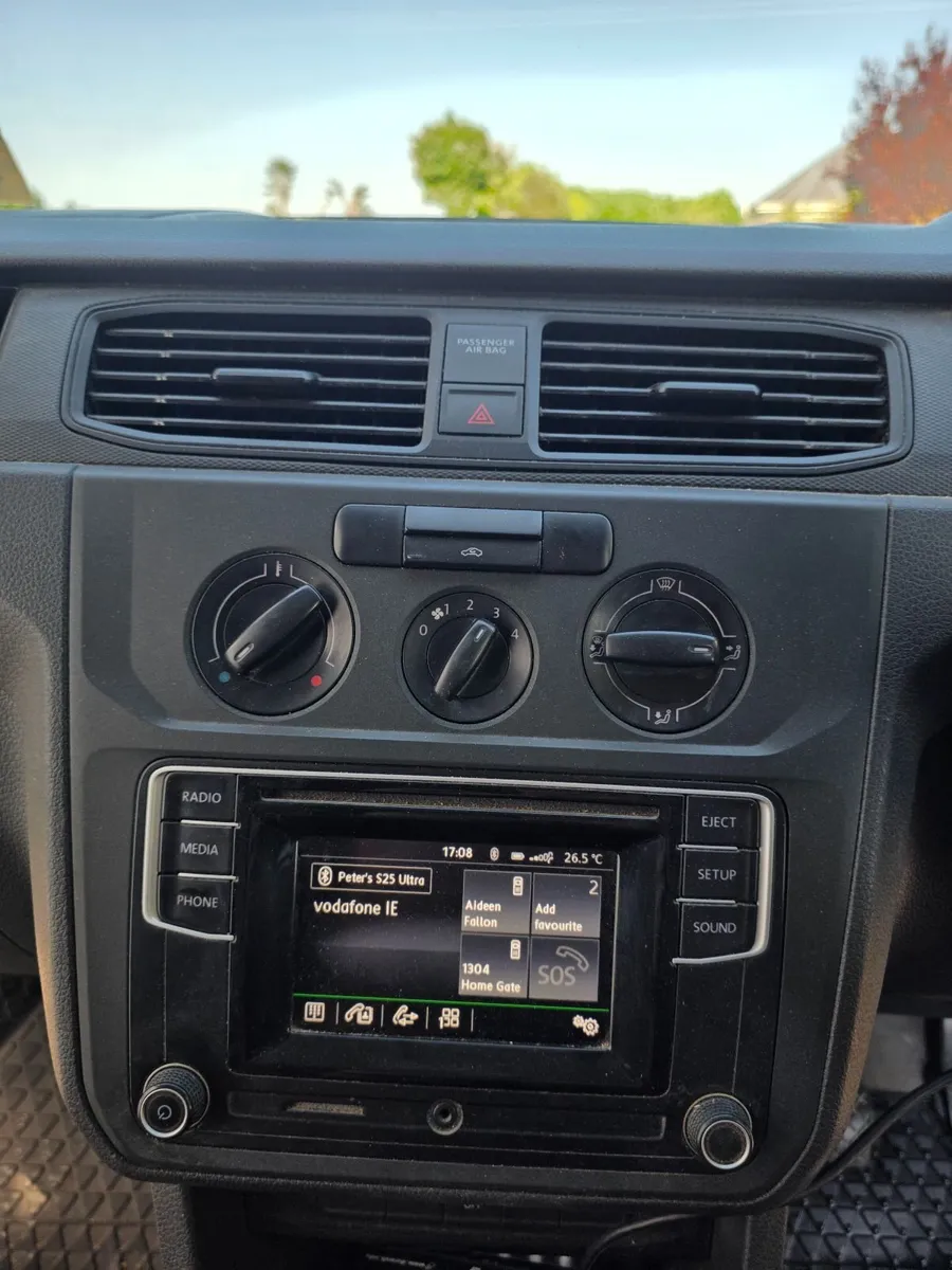 182 Volkswagen Caddy  / caddy Maxi - Image 2