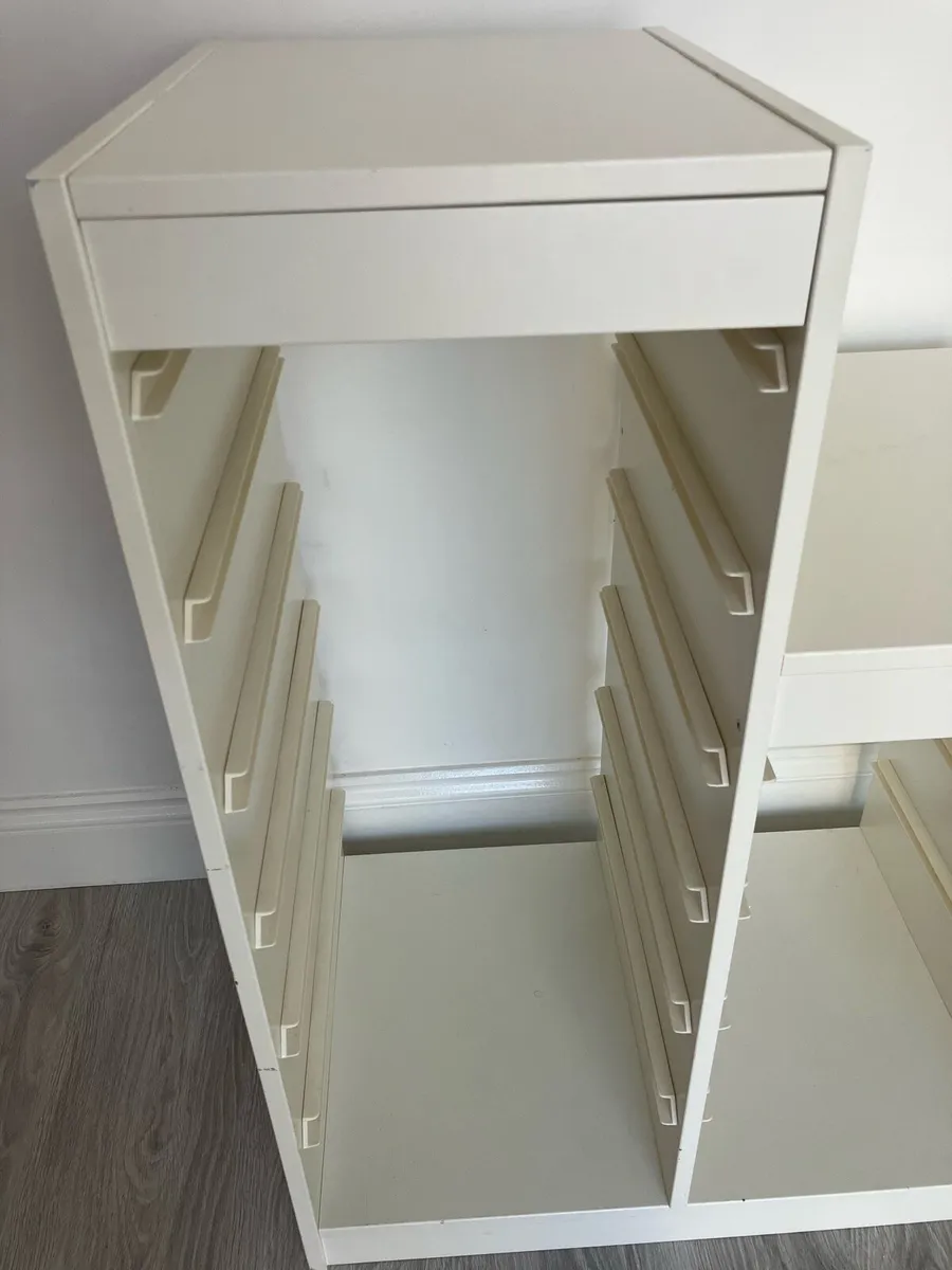 Shelf - Image 4