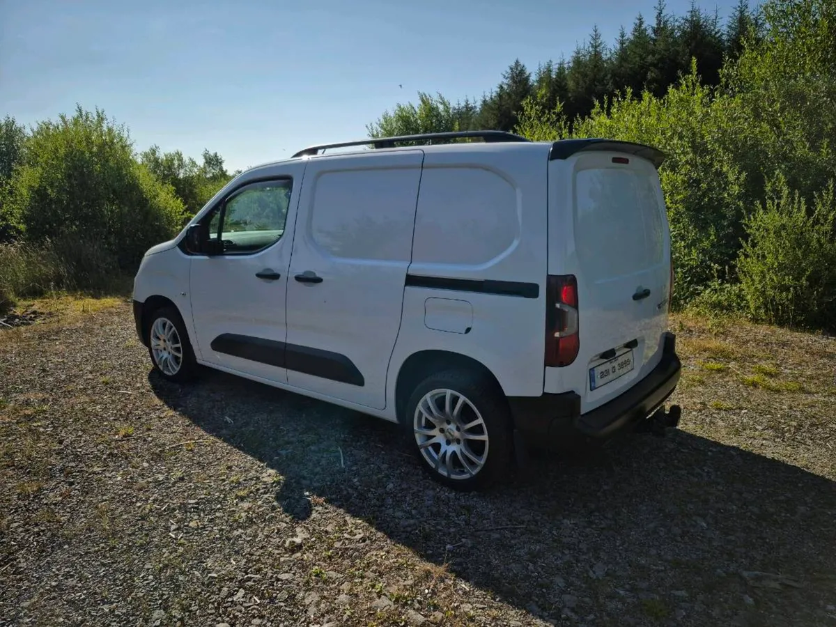 Toyota Proace City Icon - Image 3