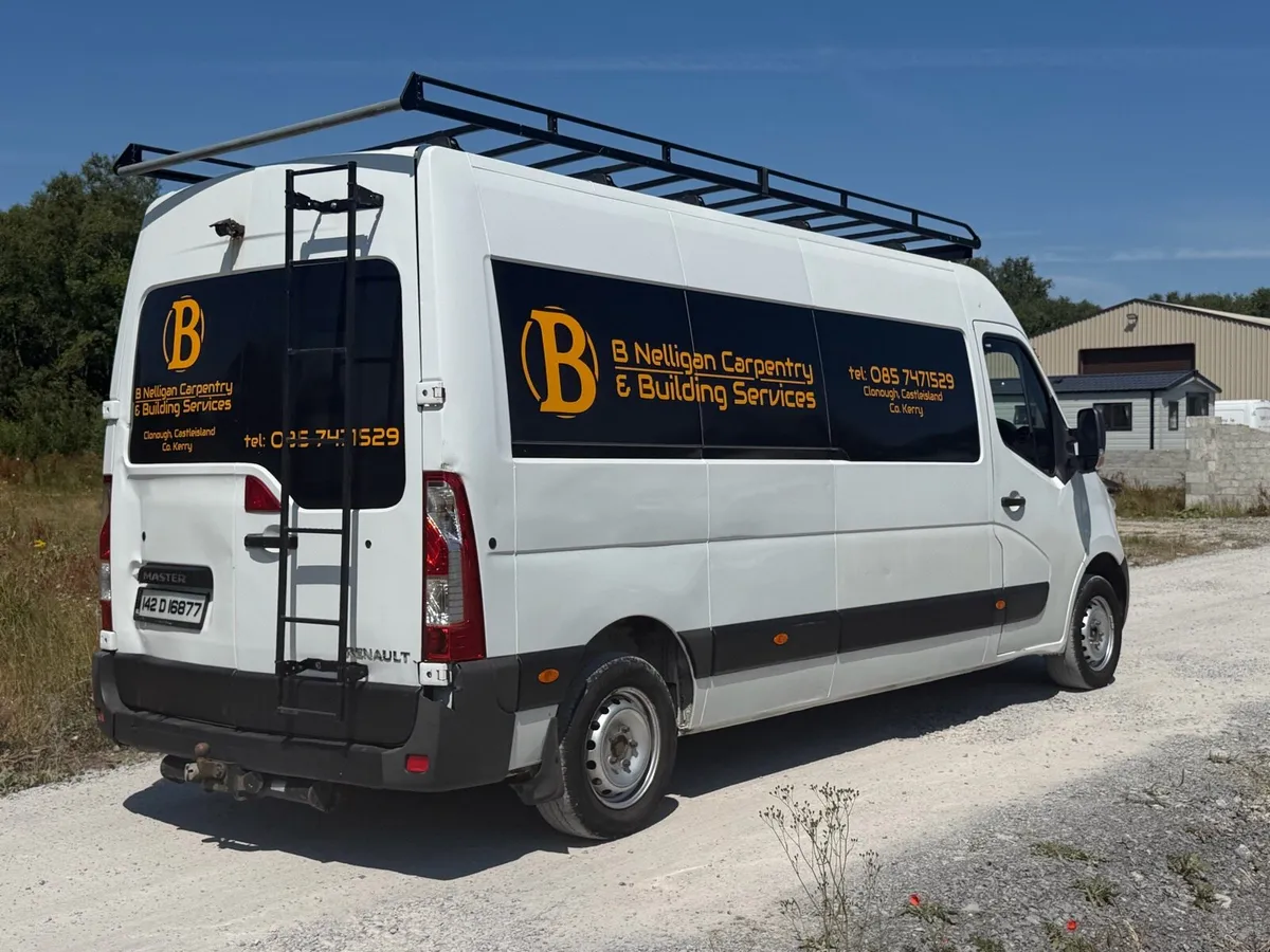 142 Renault master van - Image 3