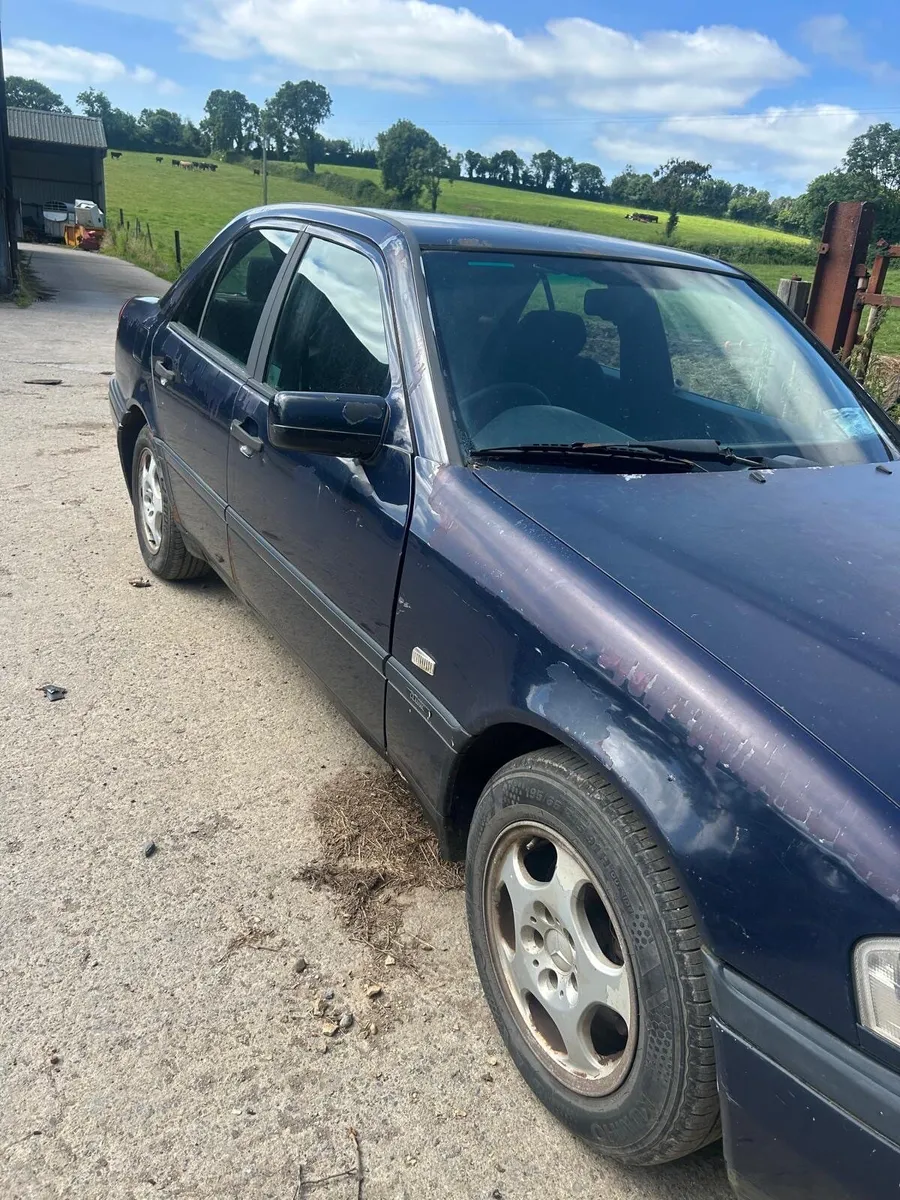 Mercedes-Benz C-Class 1997 - Image 3