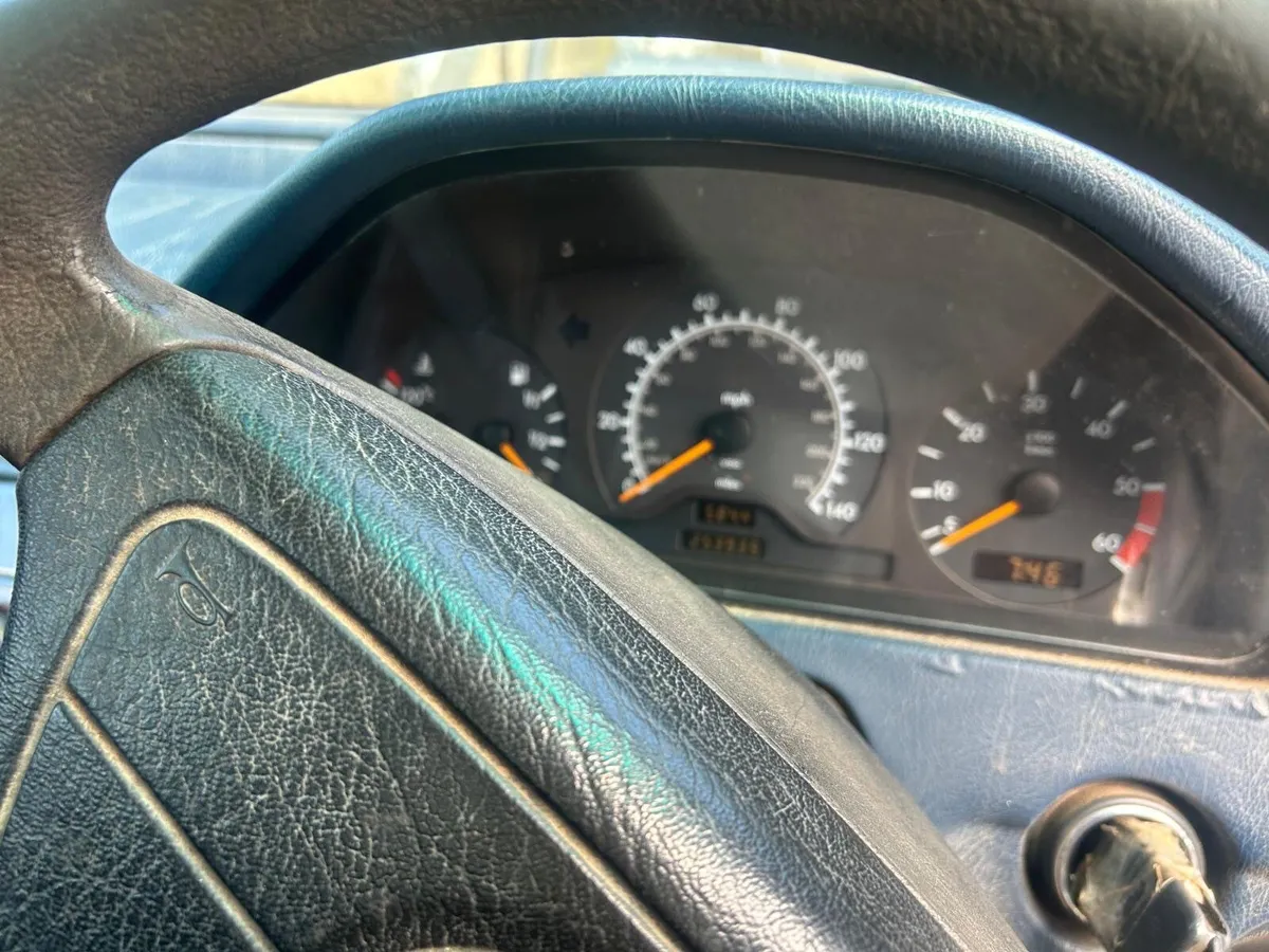 Mercedes-Benz C-Class 1997 - Image 4