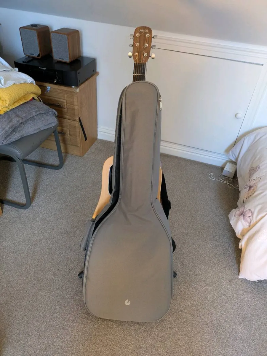 Guitar - Image 2