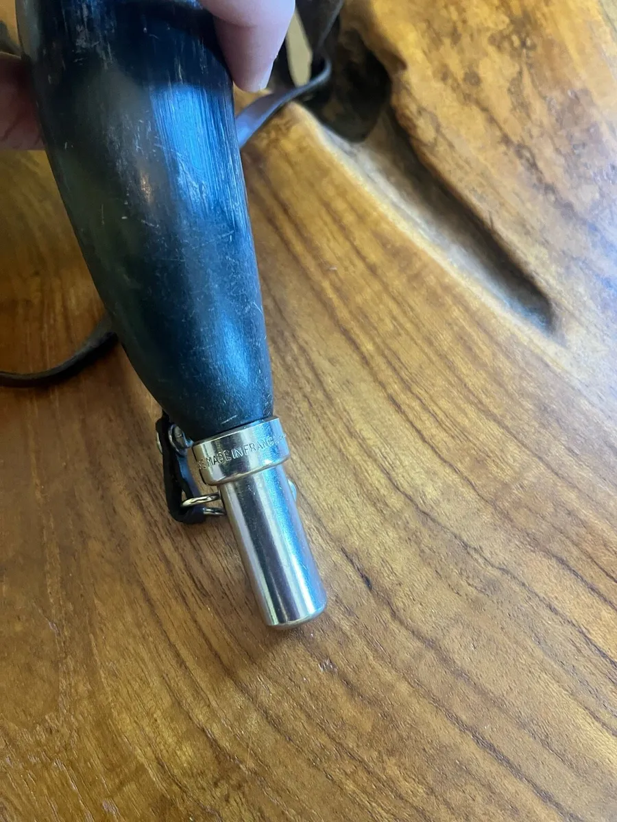 Vintage Elless France Cowhorn Hunting Horn - Image 3