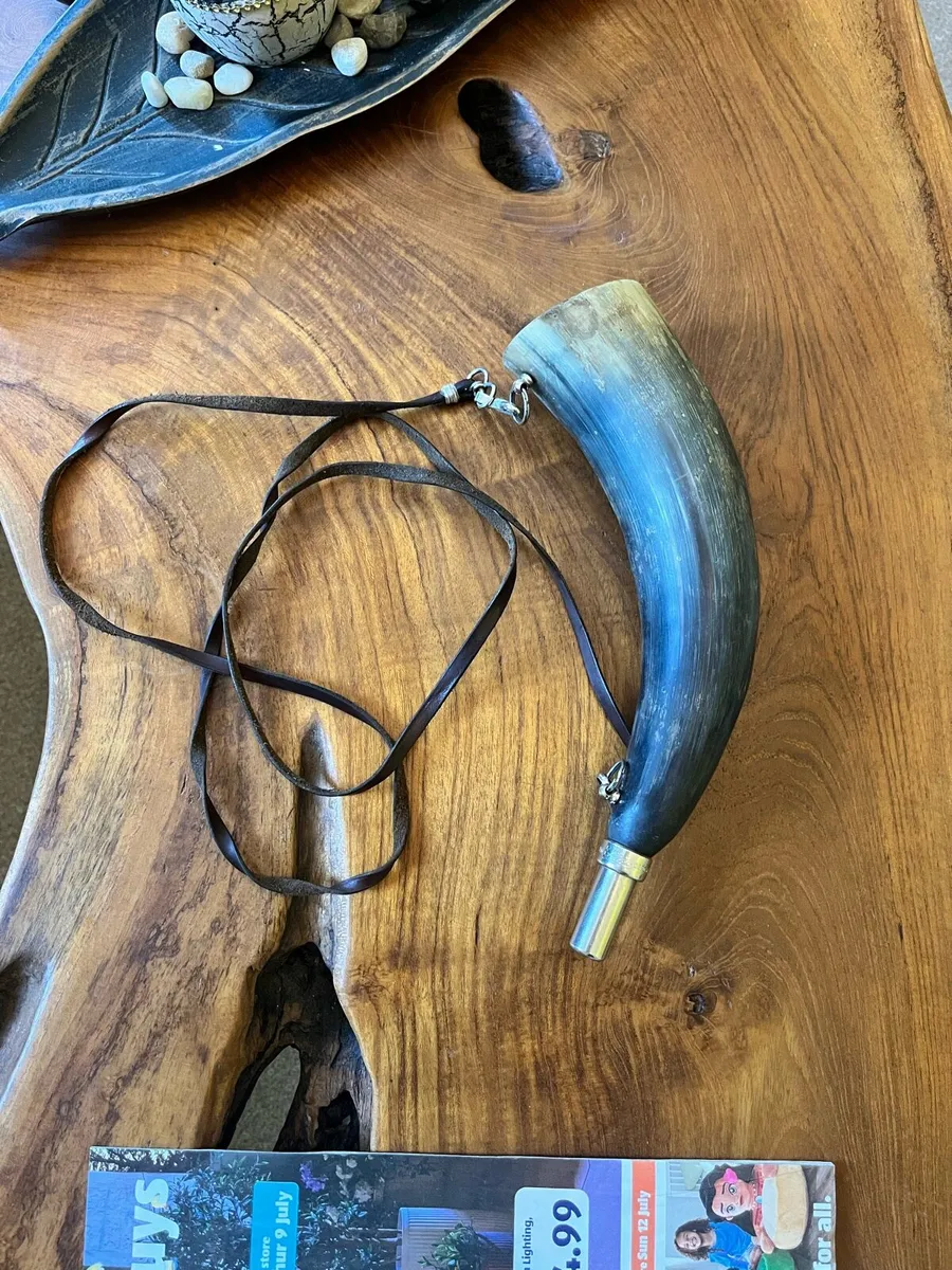 Vintage Elless France Cowhorn Hunting Horn - Image 4