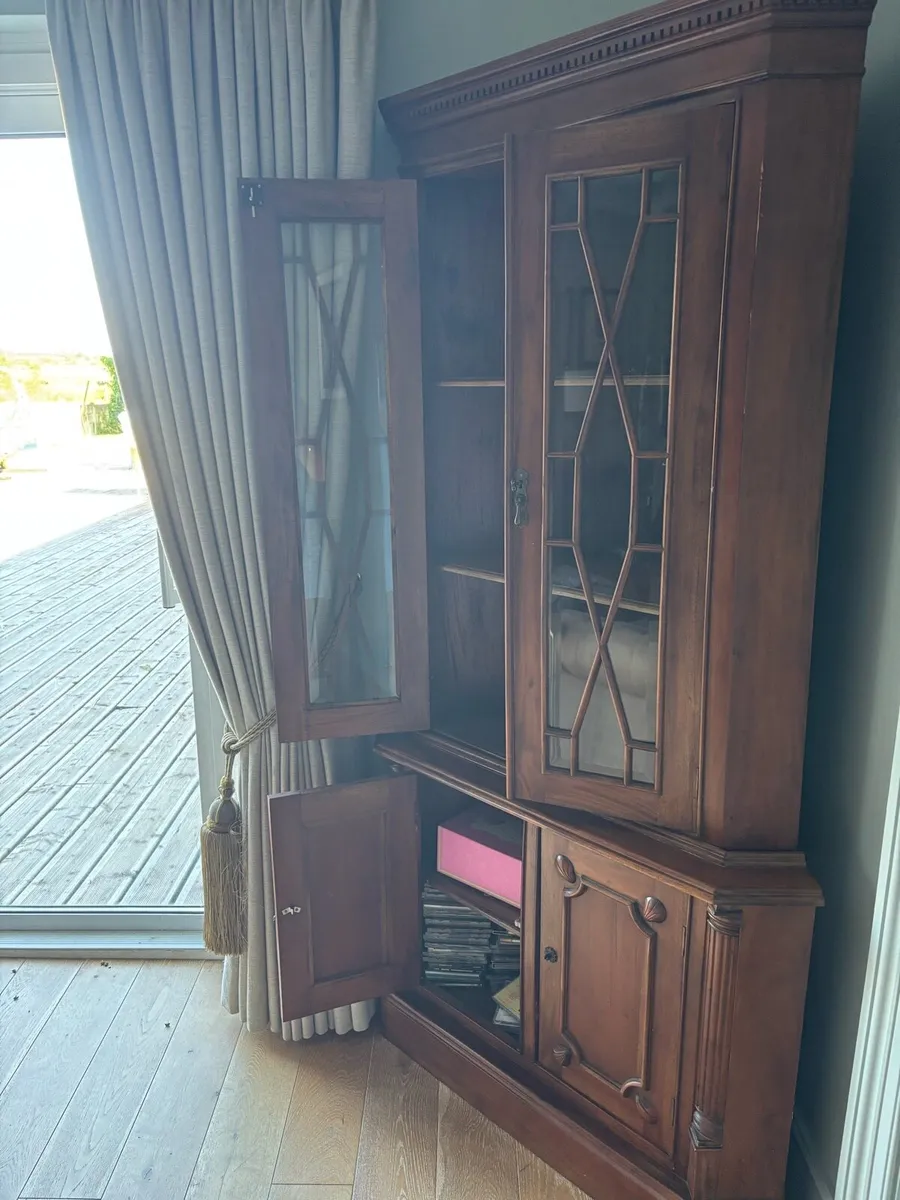 Furniture - Image 4