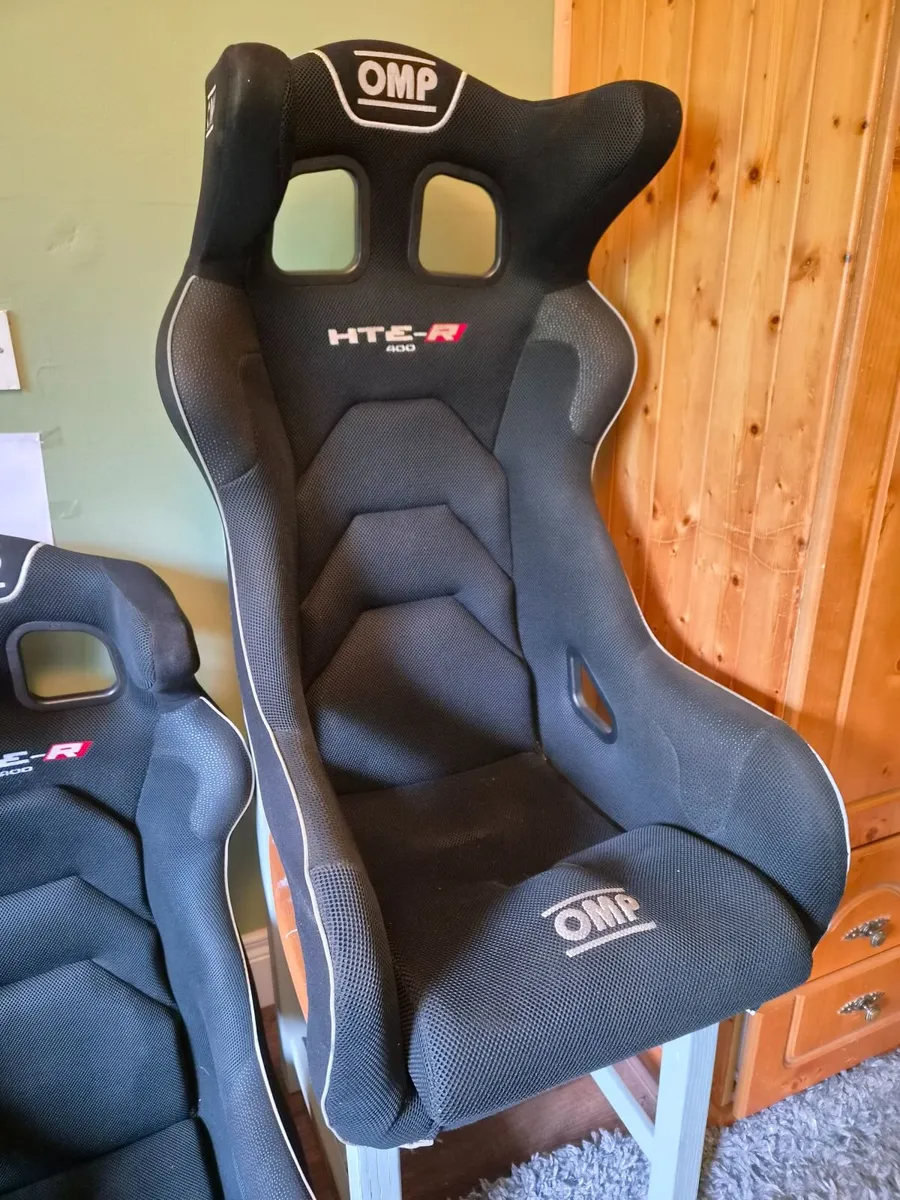 OMP HTE 400 Seats + Pirelli Tyres - Image 3