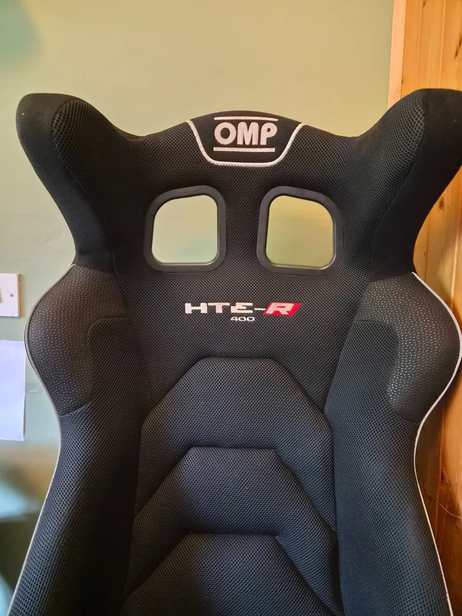 OMP HTE 400 Seats + Pirelli Tyres - Image 4