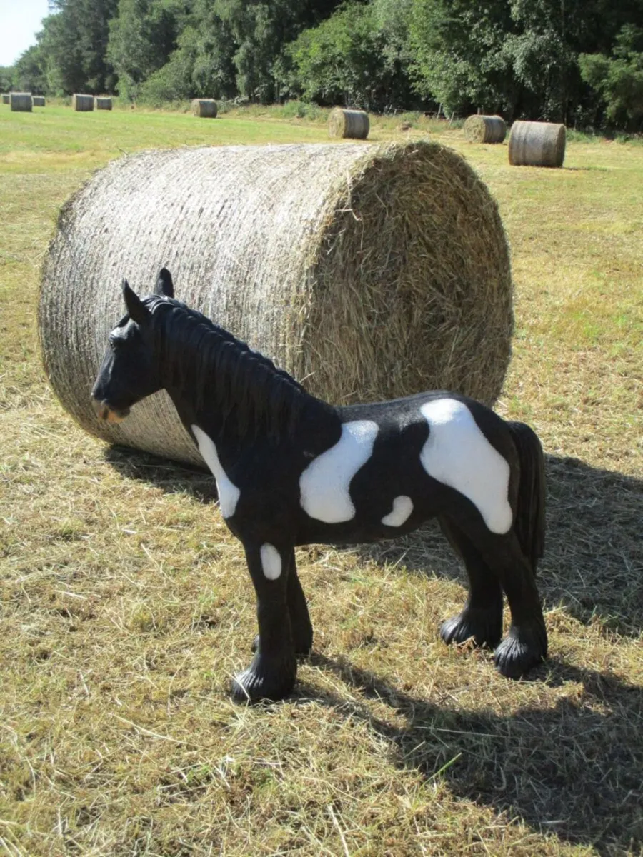 Large Black & White Horse Statue - Image 3