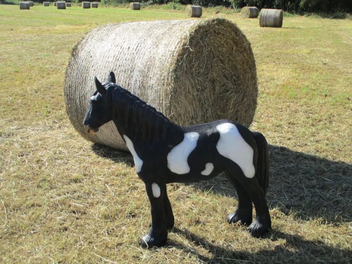 Large Black & White Horse Statue - Image 2