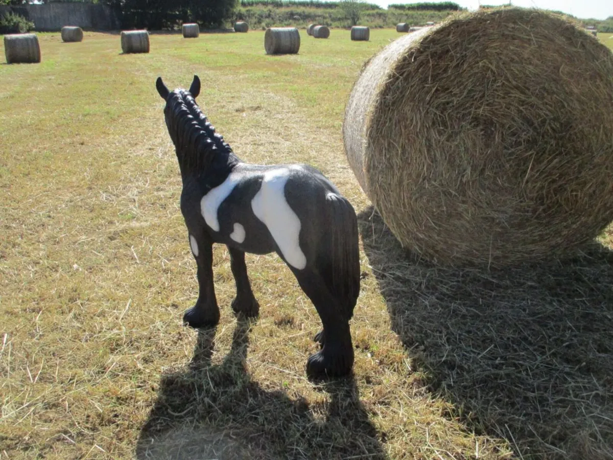 Large Black & White Horse Statue - Image 4