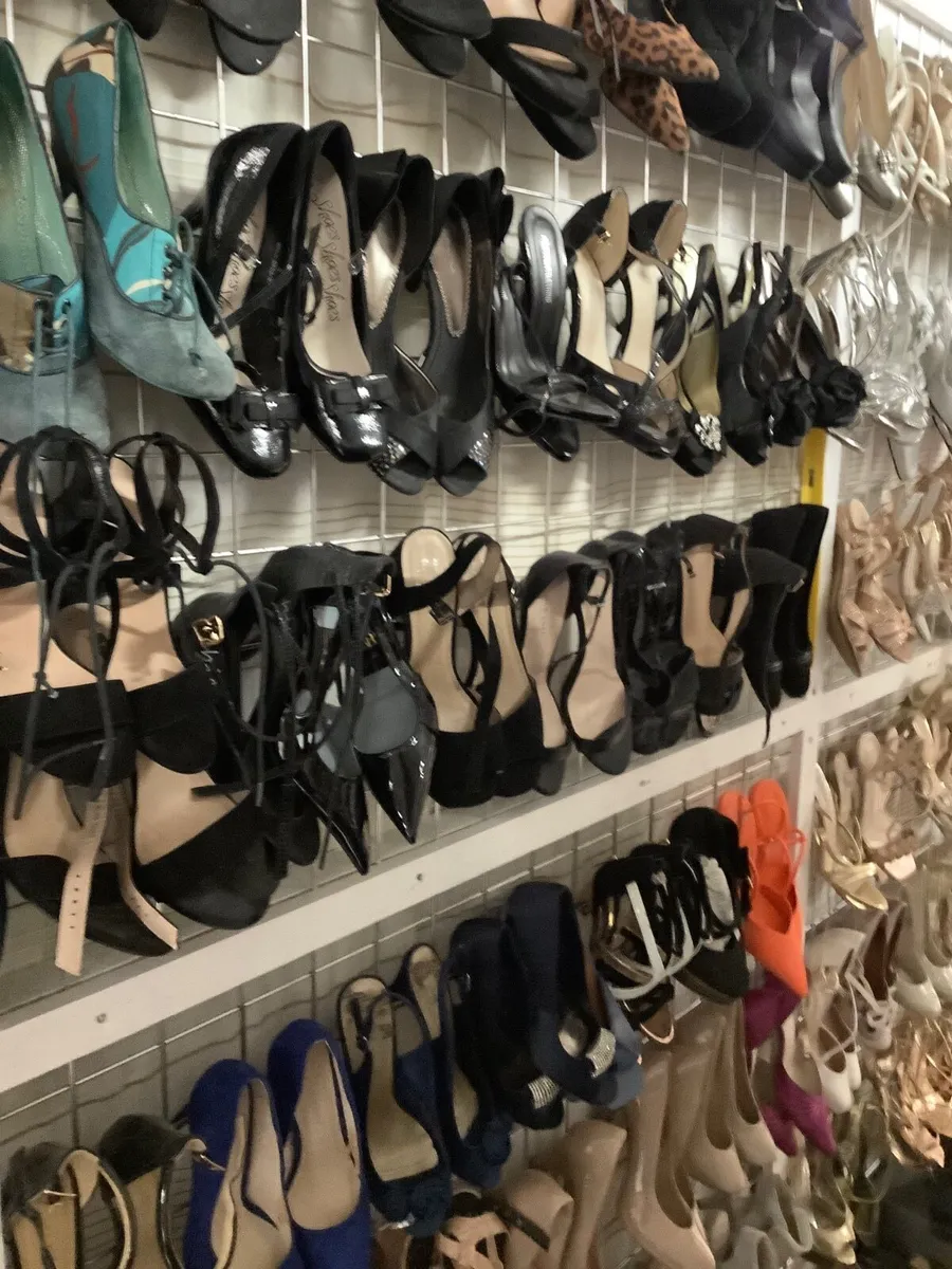 Job lot of shoes - Image 2