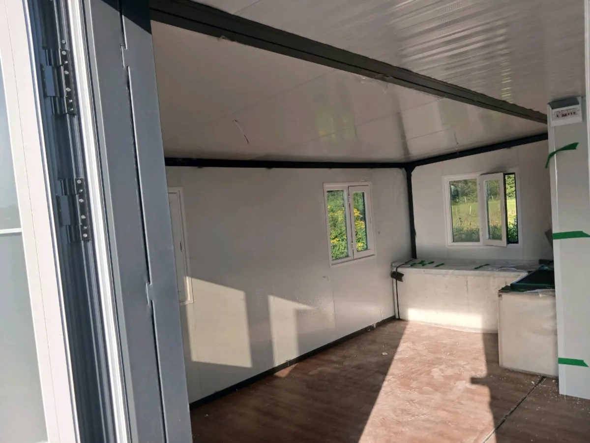 New modern homes for sale - Image 4