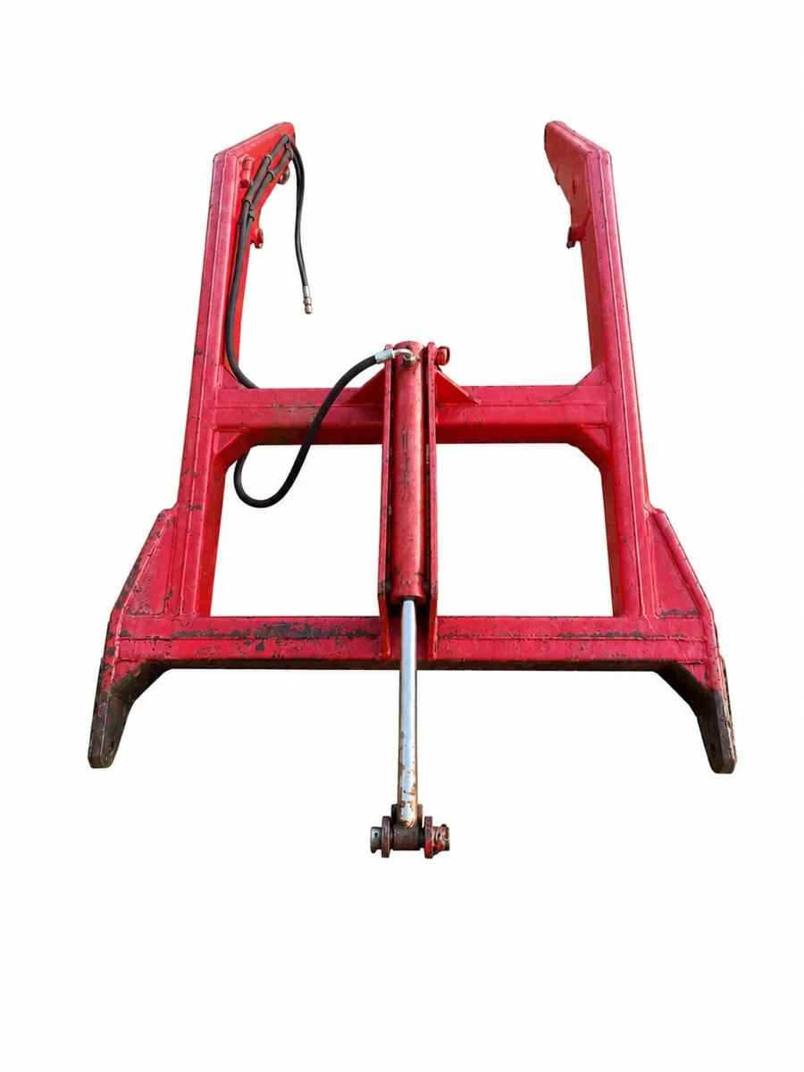 Massey Ferguson Loader - 135/165 - Image 2