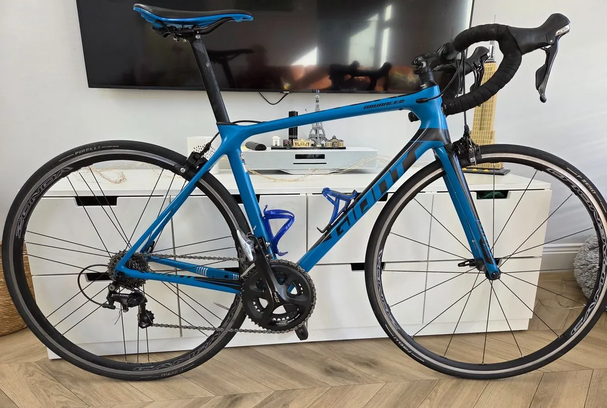 Giant TCR Advanced 2 (Medium) - Image 1