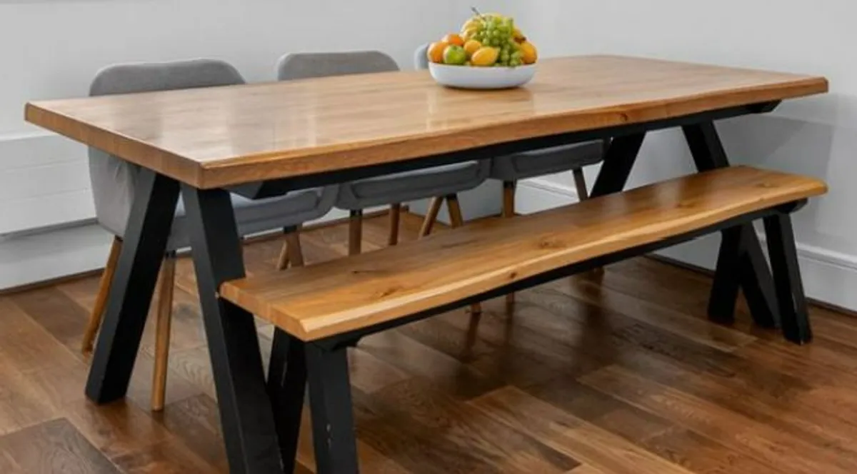 Oak dining table, bench & 3 chairs - Image 1