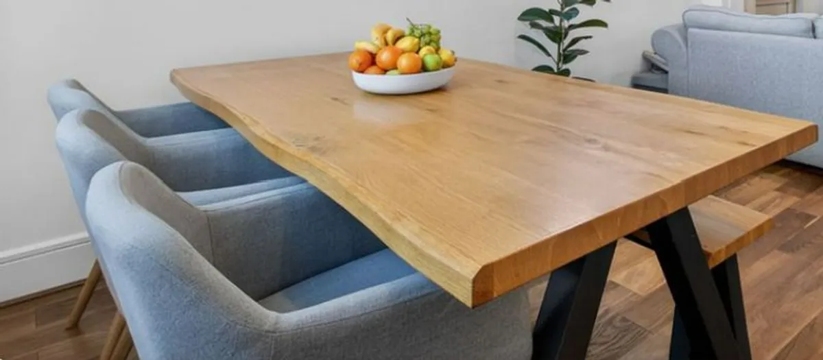 Oak dining table, bench & 3 chairs - Image 2