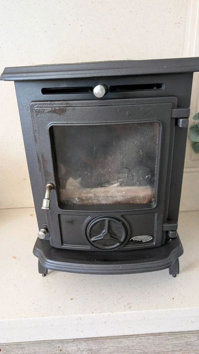 Stove - Image 1