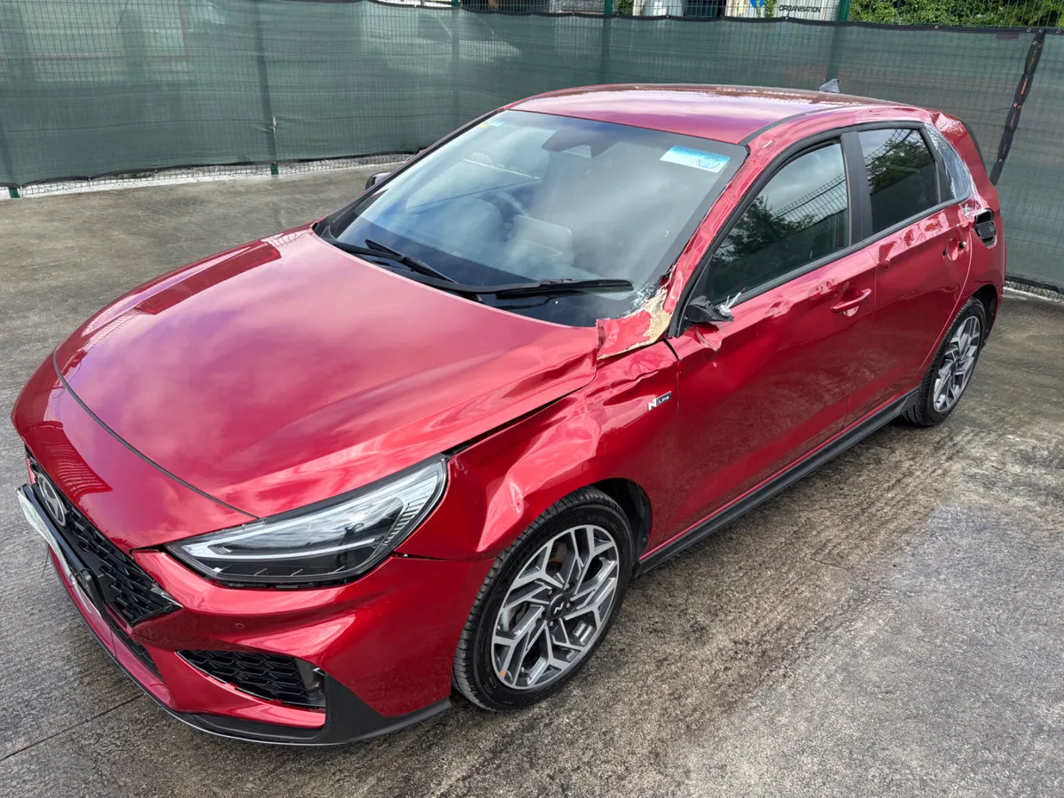 252 Hyundai i30  N Line Light Damage - Image 2