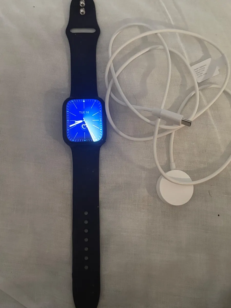 Apple Watch series 8 - Image 2