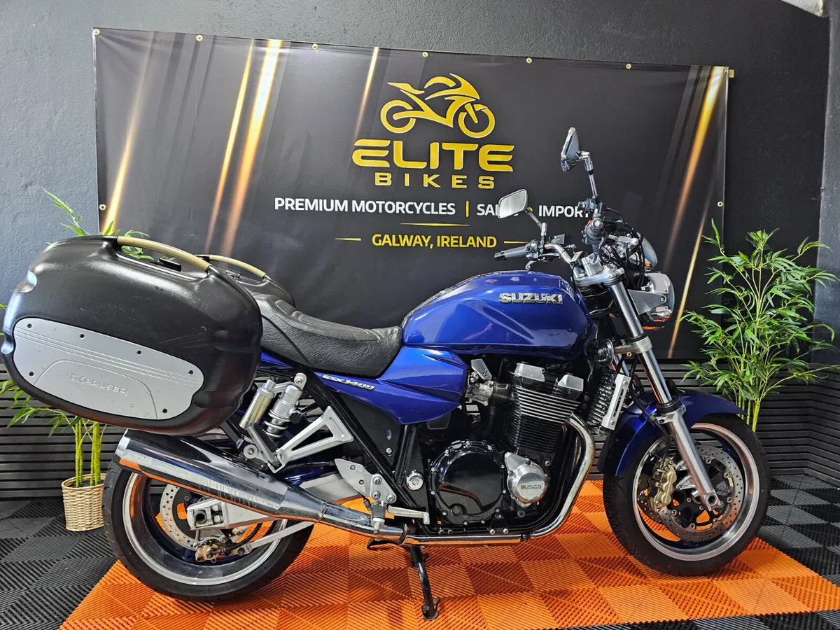 Suzuki GSX 1400 - Image 1