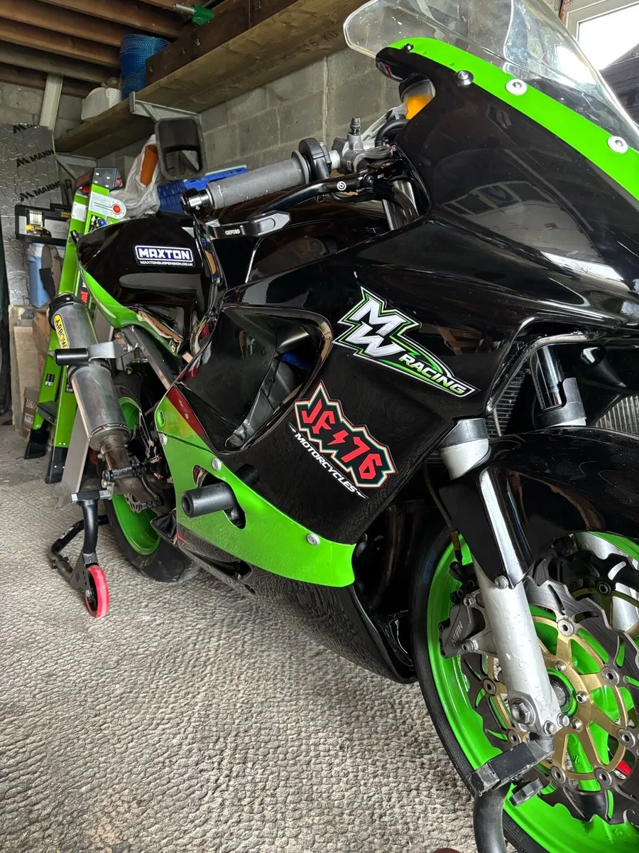 Honda CBR600 F4 - Image 3