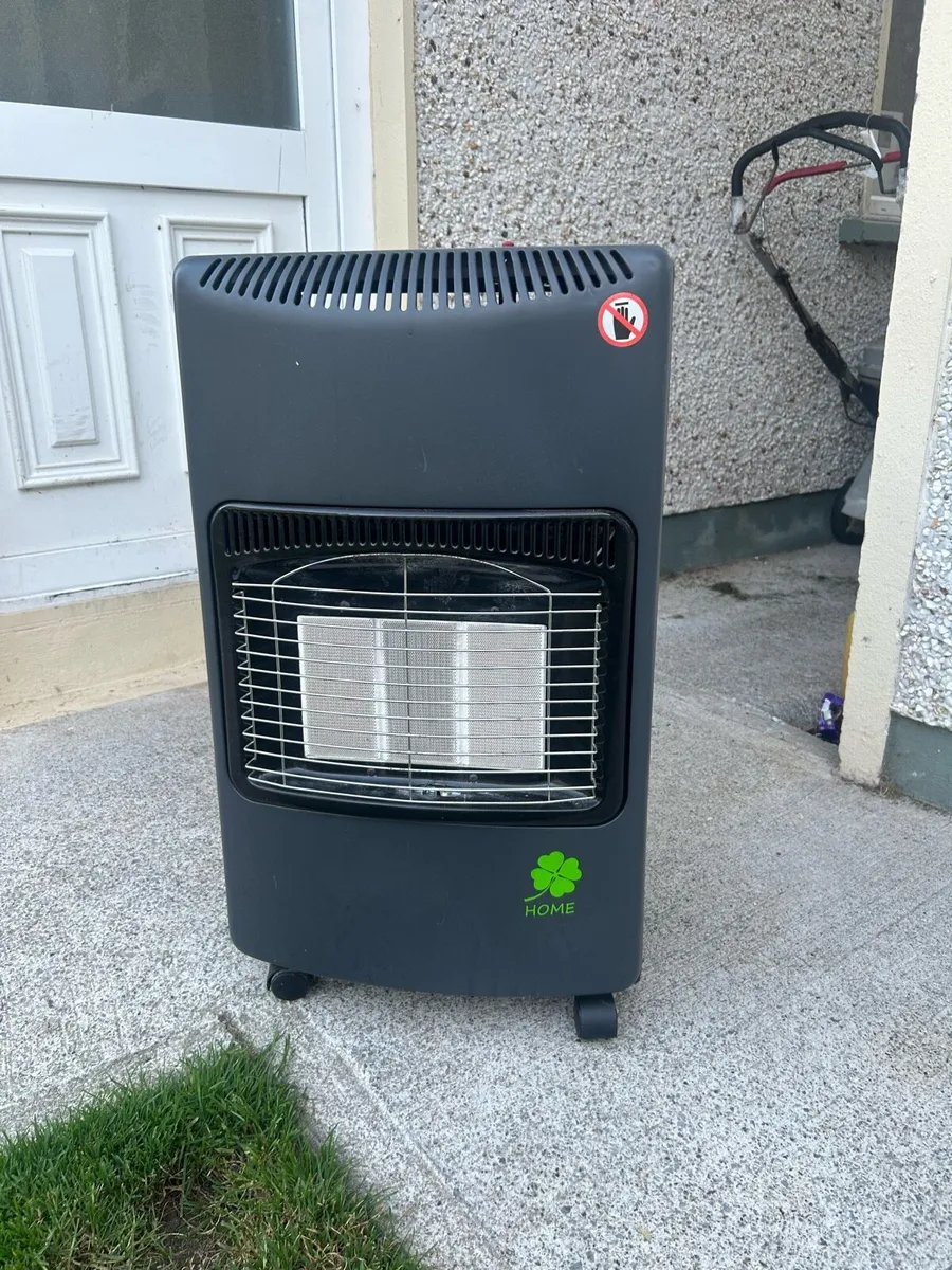 Gas heater - Image 1