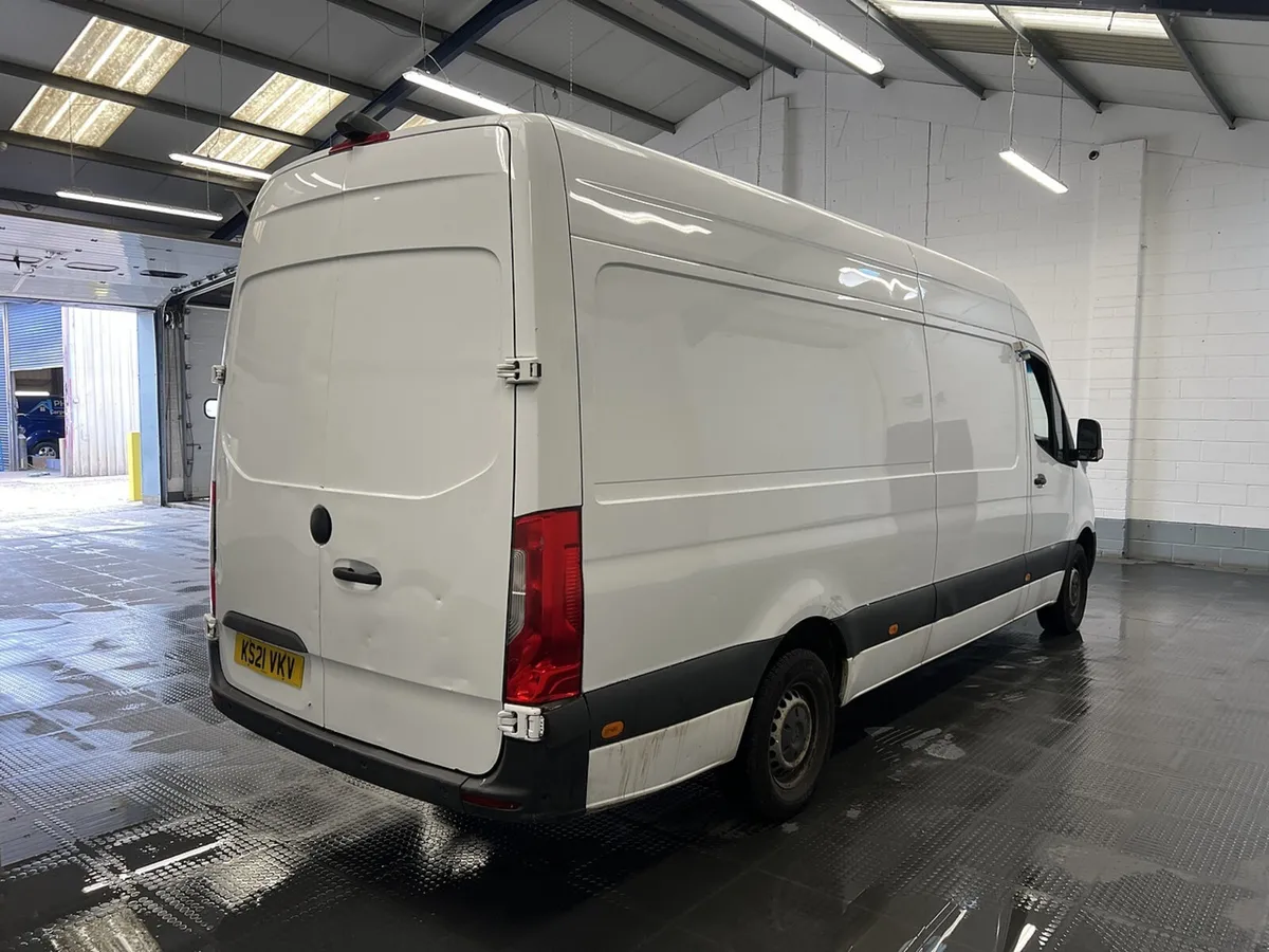 VB - 2021 Mercedes-Benz Sprinter Refrigerated Van - Image 4