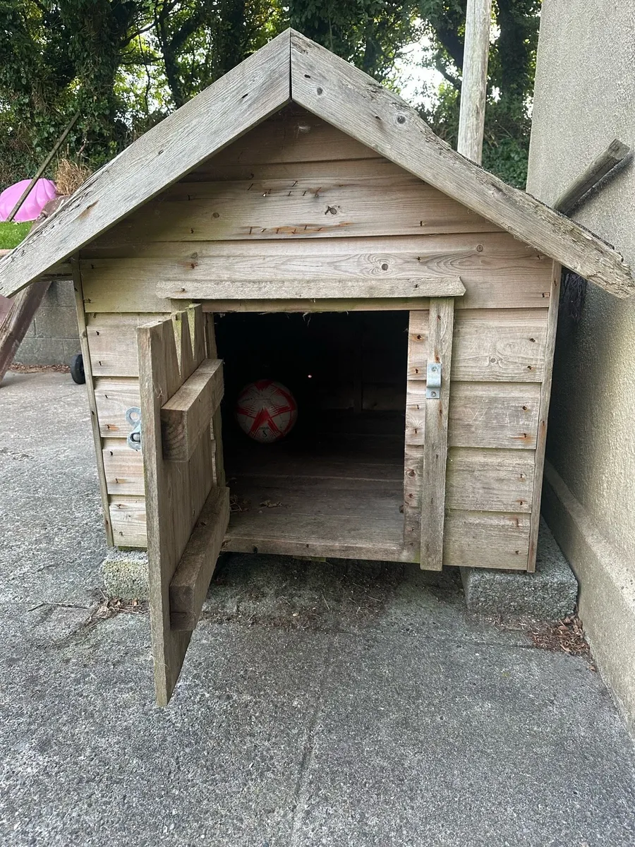 XL Dog kennel - Image 1
