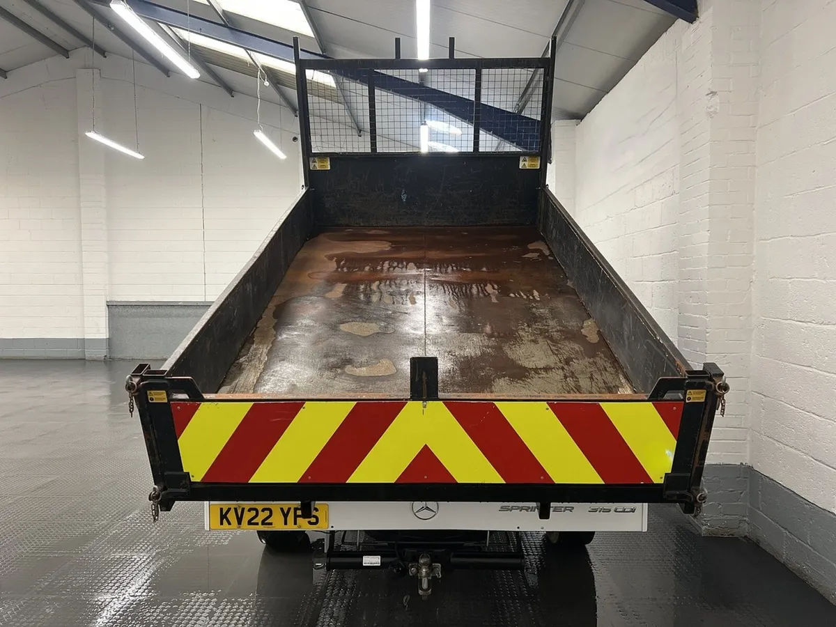 VB - 2022 Mercedes-Benz Sprinter Tipper Van - Image 2