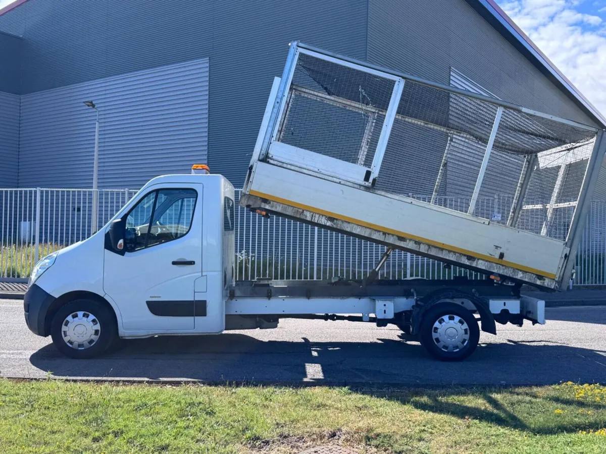 VB - 2018 Vauxhall Movano Tipper Van - Image 1