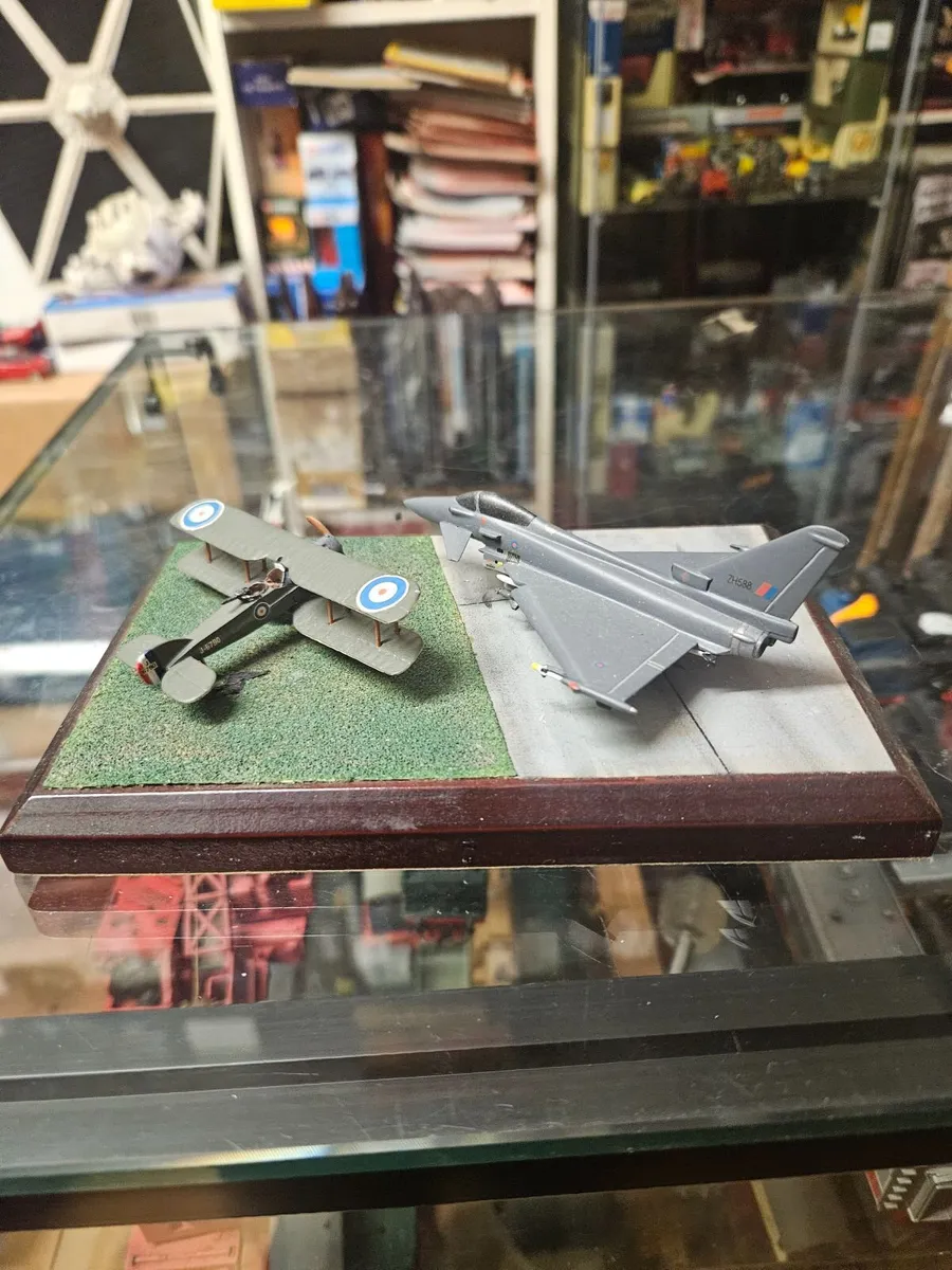 Corgi Royal Airforce Diorama The Tradition is Safe - Image 1