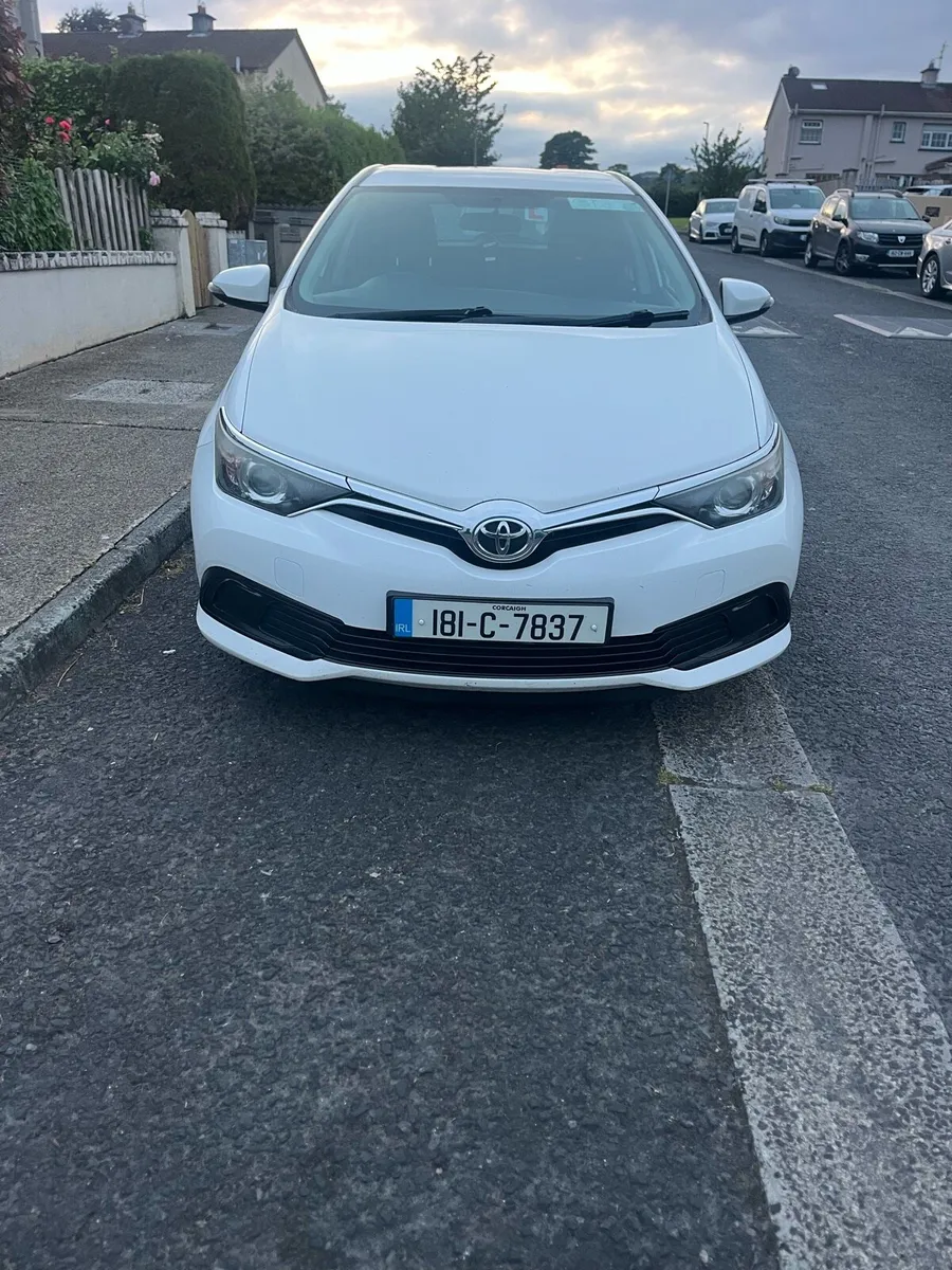 Toyota Auris van - Image 1