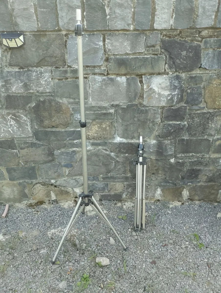Stainless steel tripod stand - Image 2