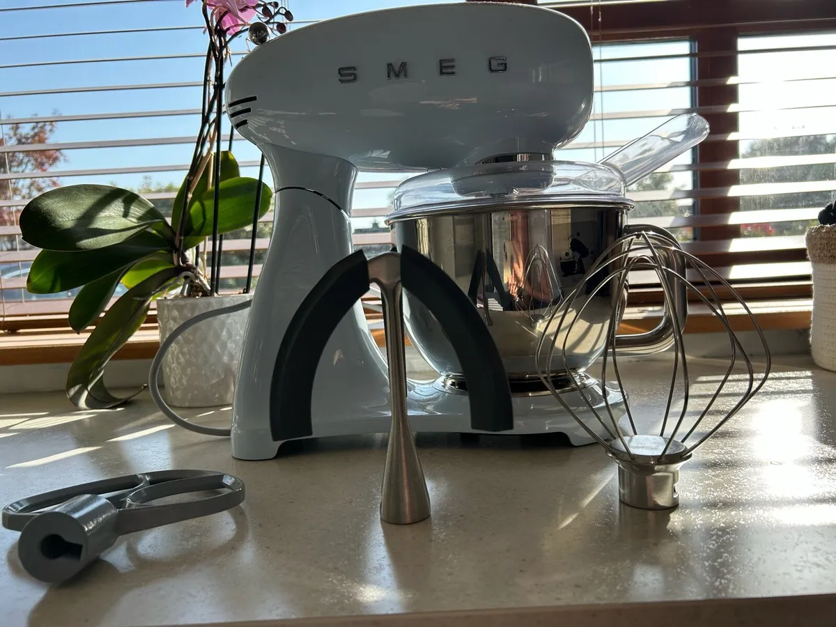Smeg 50s style stand mixer Pastel blue - Image 4