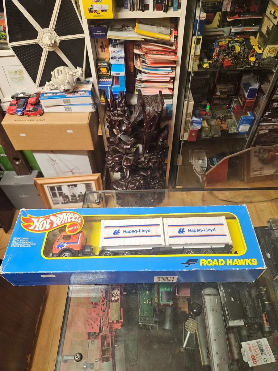 Corgi Hotwheels Mercedes Tractor Unit and Trailer - Image 1