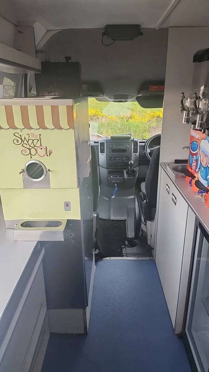 Ice Cream Van - Image 3