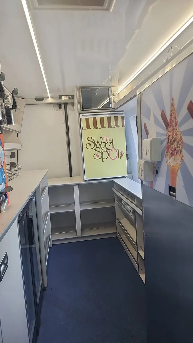 Ice Cream Van - Image 4