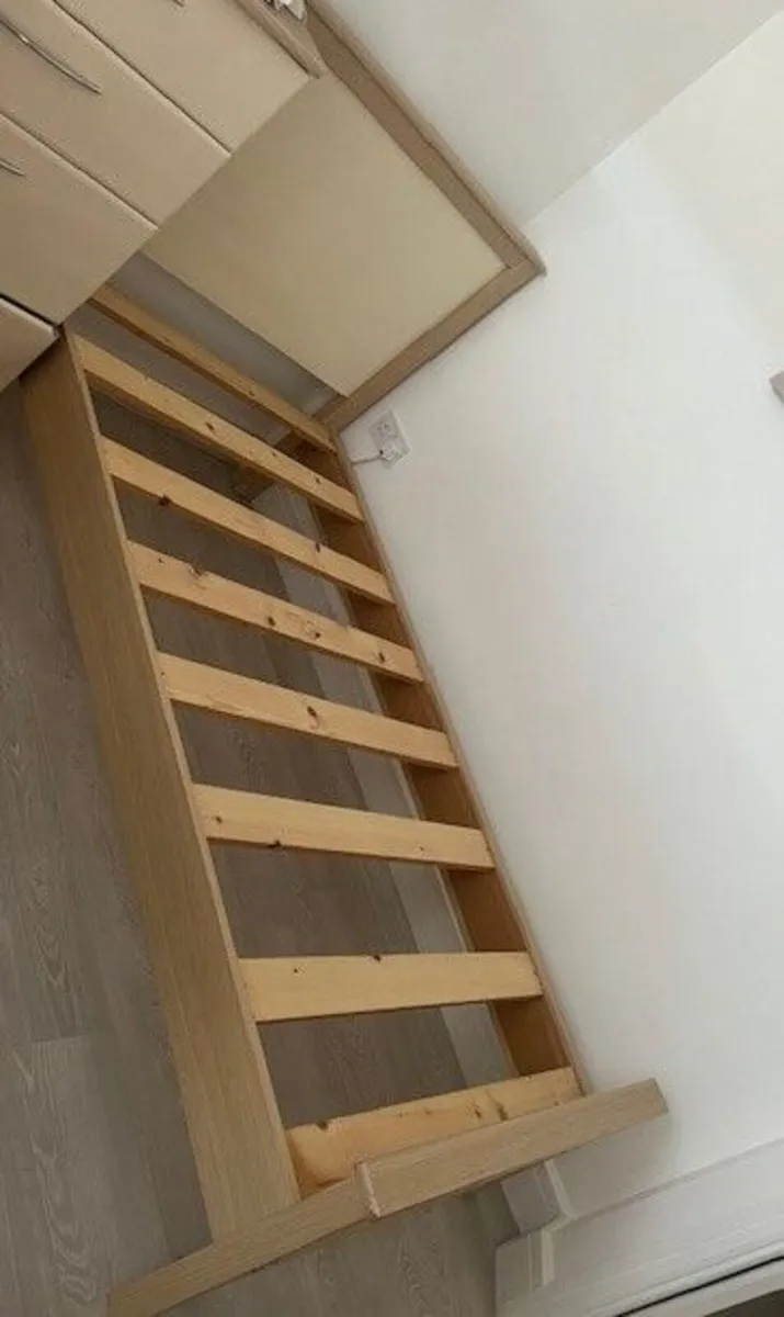 Single bed for sale - Image 2