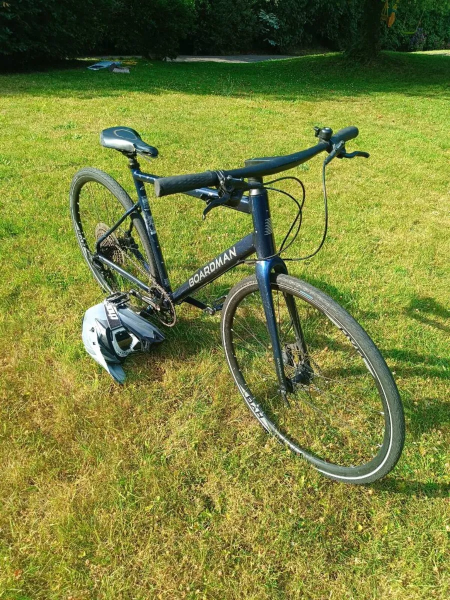 BOARDMAN HYB 8.9 28/12s size Large - Image 3