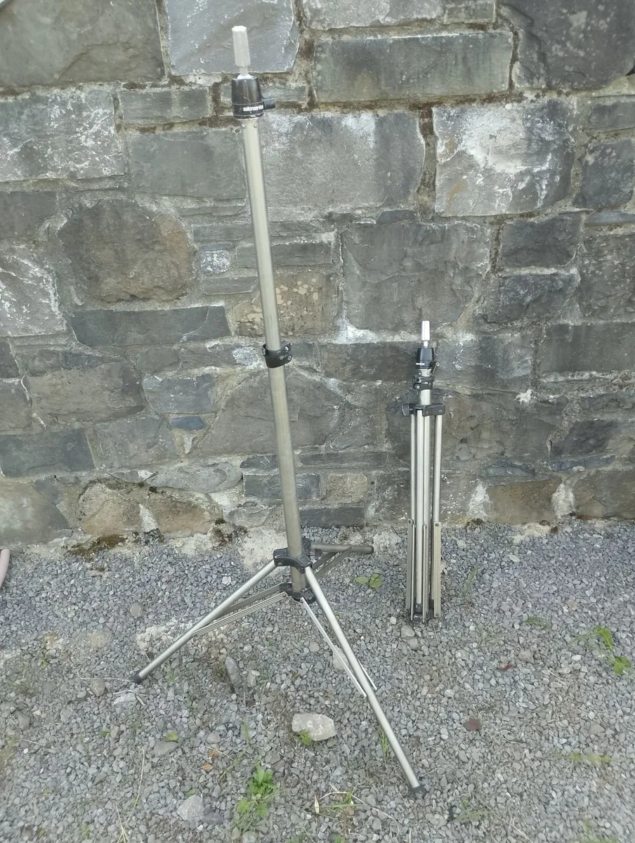 Speaker stands stainless steel - Image 1