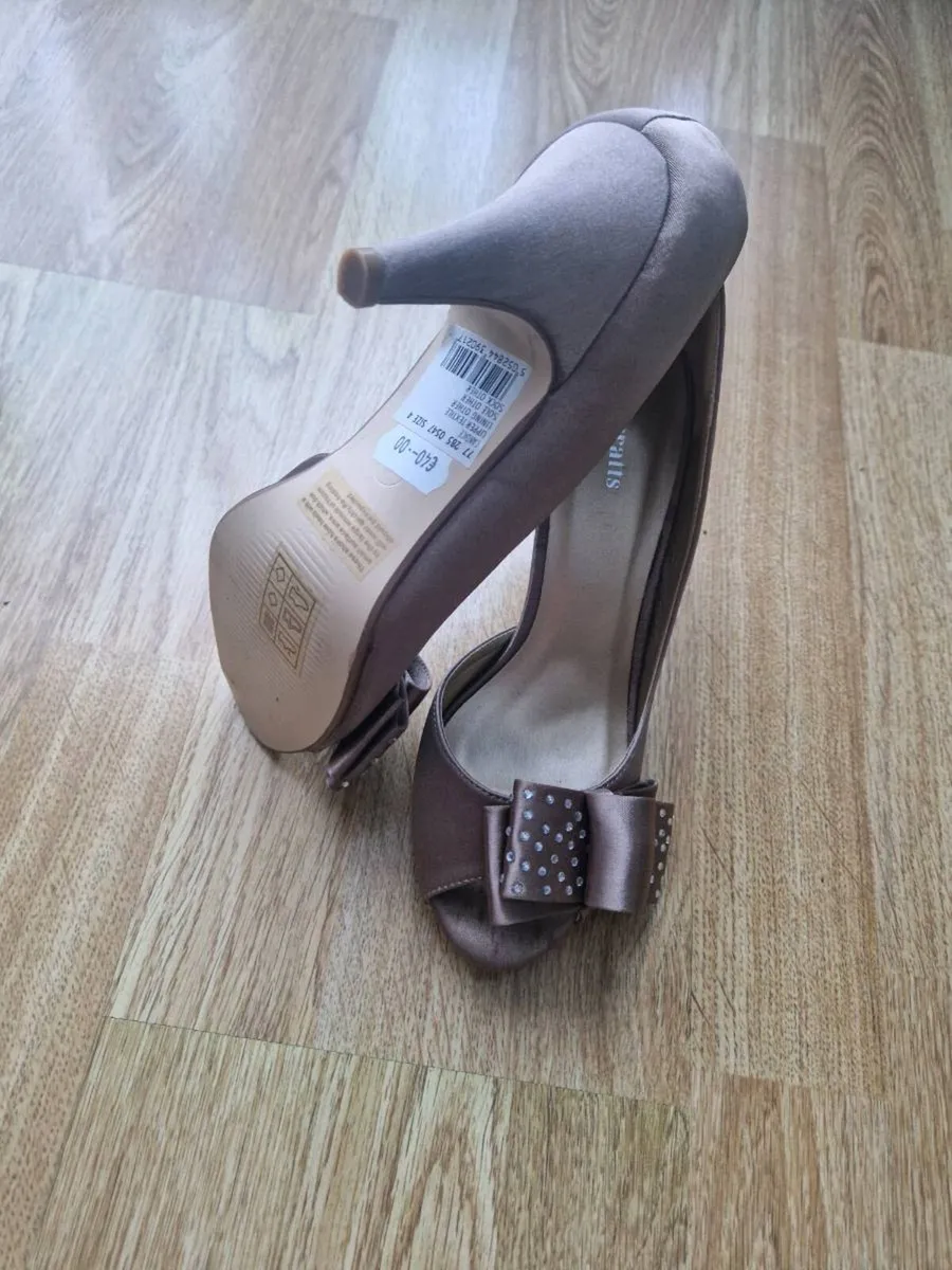 Womens shoes - Image 3