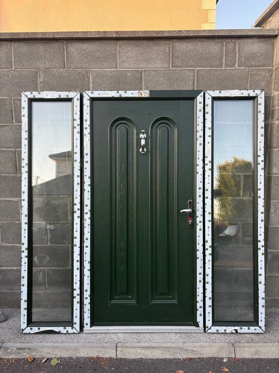PVC door with side panels - Image 2